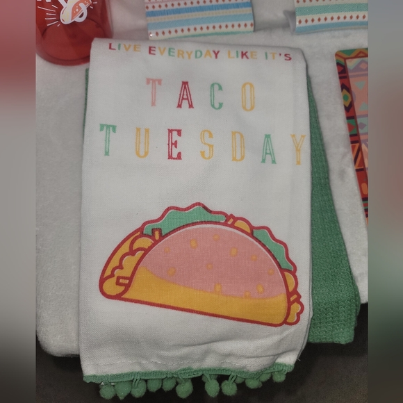 NEW Live Everyday Like It's Taco Tuesday Set - Picture 6 of 8